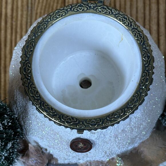 Snowman‎ Resin Figure Trinket Box 6.5” Detailed Christmas Bottle Brush Trees - Picture 9 of 11
